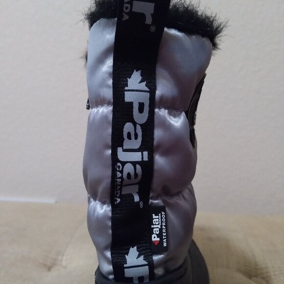 Pajar Canada Women's Spacey Snow Boot with Gripper bottoms- S 8 - Picture 2 of 7